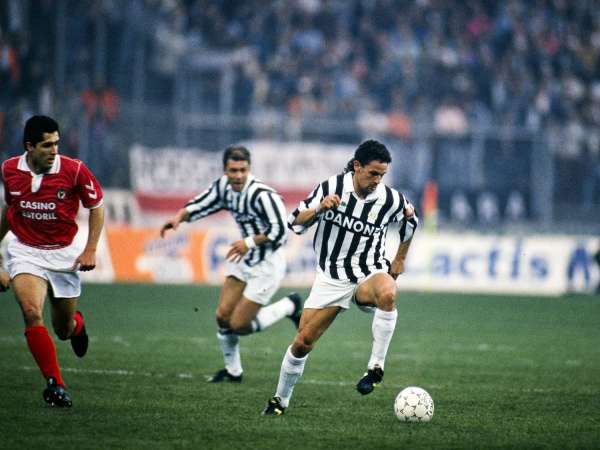 Điểm danh tiền đạo Juventus làm rạng danh Bà Đầm Già