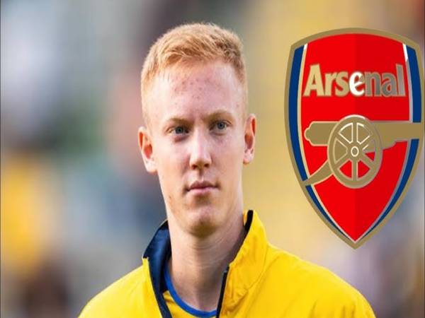 Tin Arsenal: Nhắm chiêu mộ Larsson vào mùa hè này