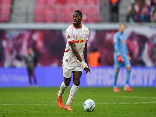 Phong cách chơi bóng của Castello Lukeba