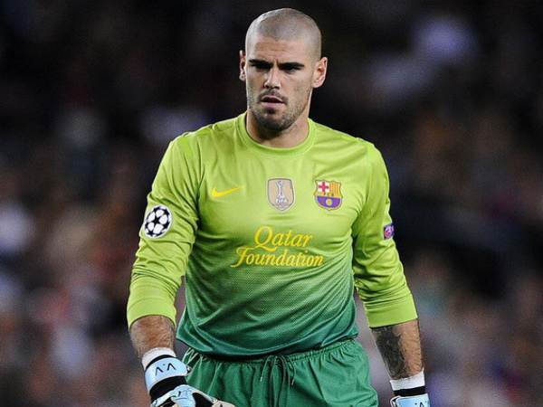Thủ môn Victor Valdés