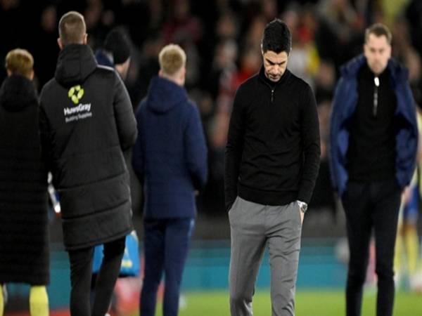 Tin Arsenal: CLB bị nghi ngờ về bản lĩnh đua vô địch