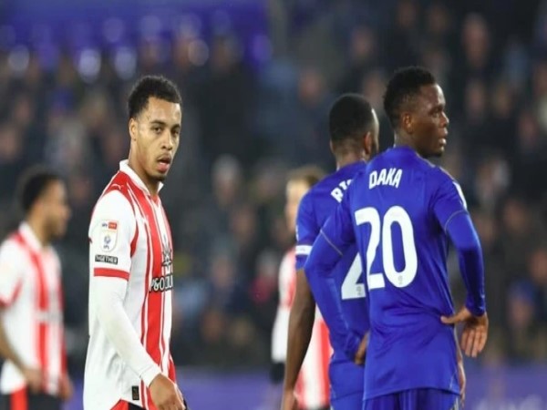 Tin Leicester City: Từ đỉnh cao Premier League đến bờ vực sụp đổ